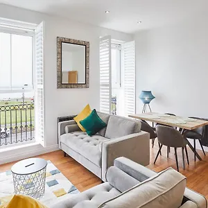 Host & - The Connell , Whitby United Kingdom