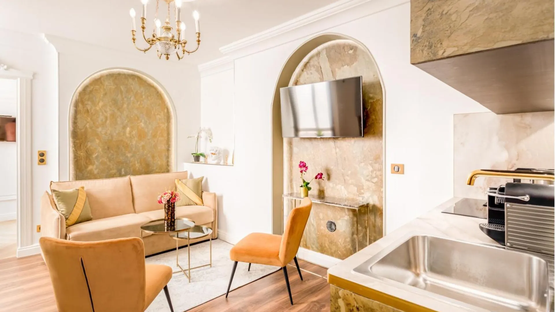 Merveil - Luxury Suite - Louvre - Rousseau Paris France